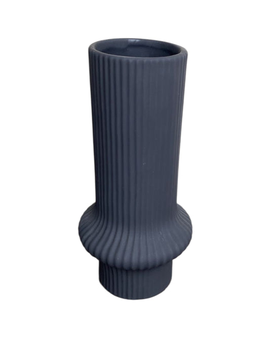 Nordik 2.0 Black Vase (Small)