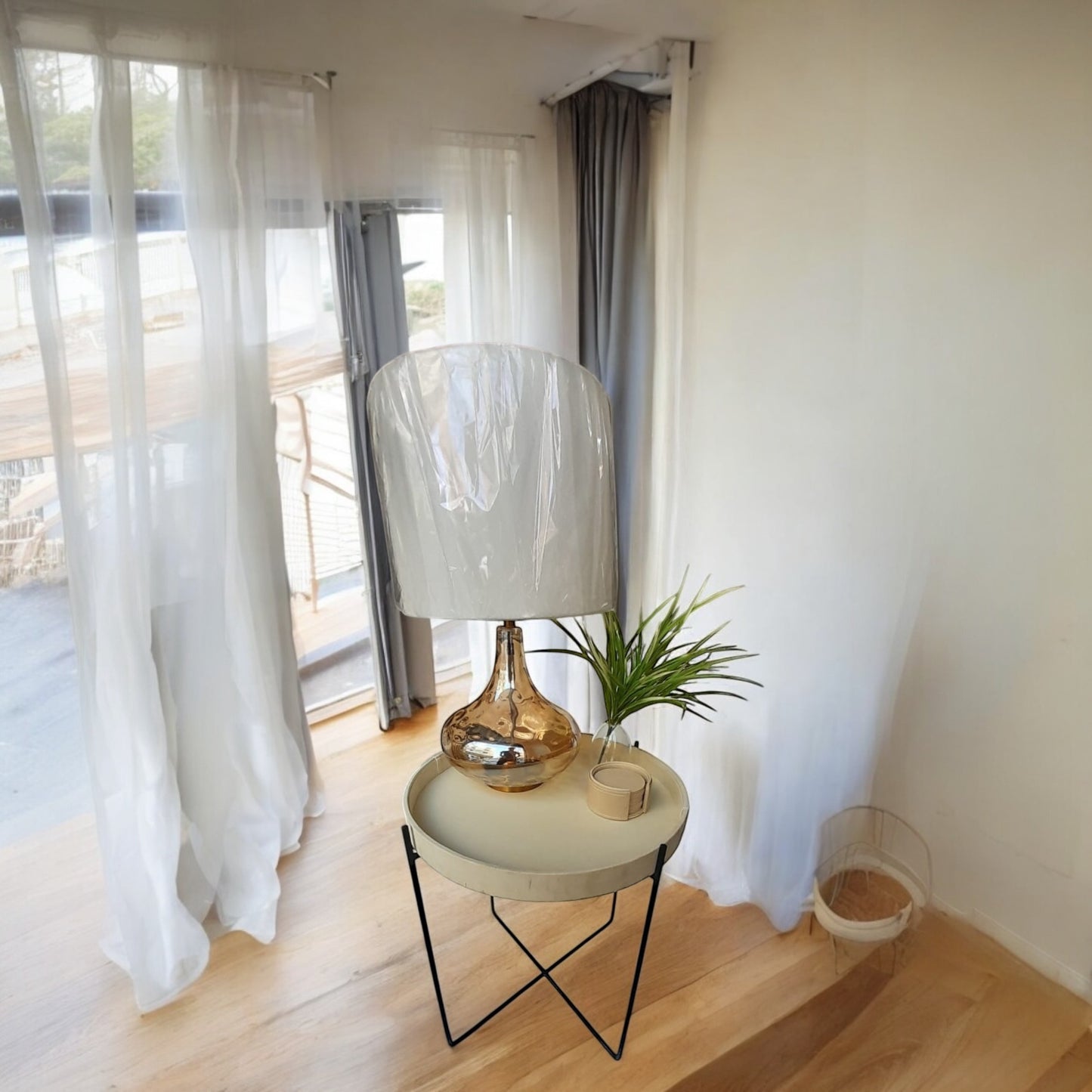 K-Berg Metal Base with Removable Tray Table (Beige)