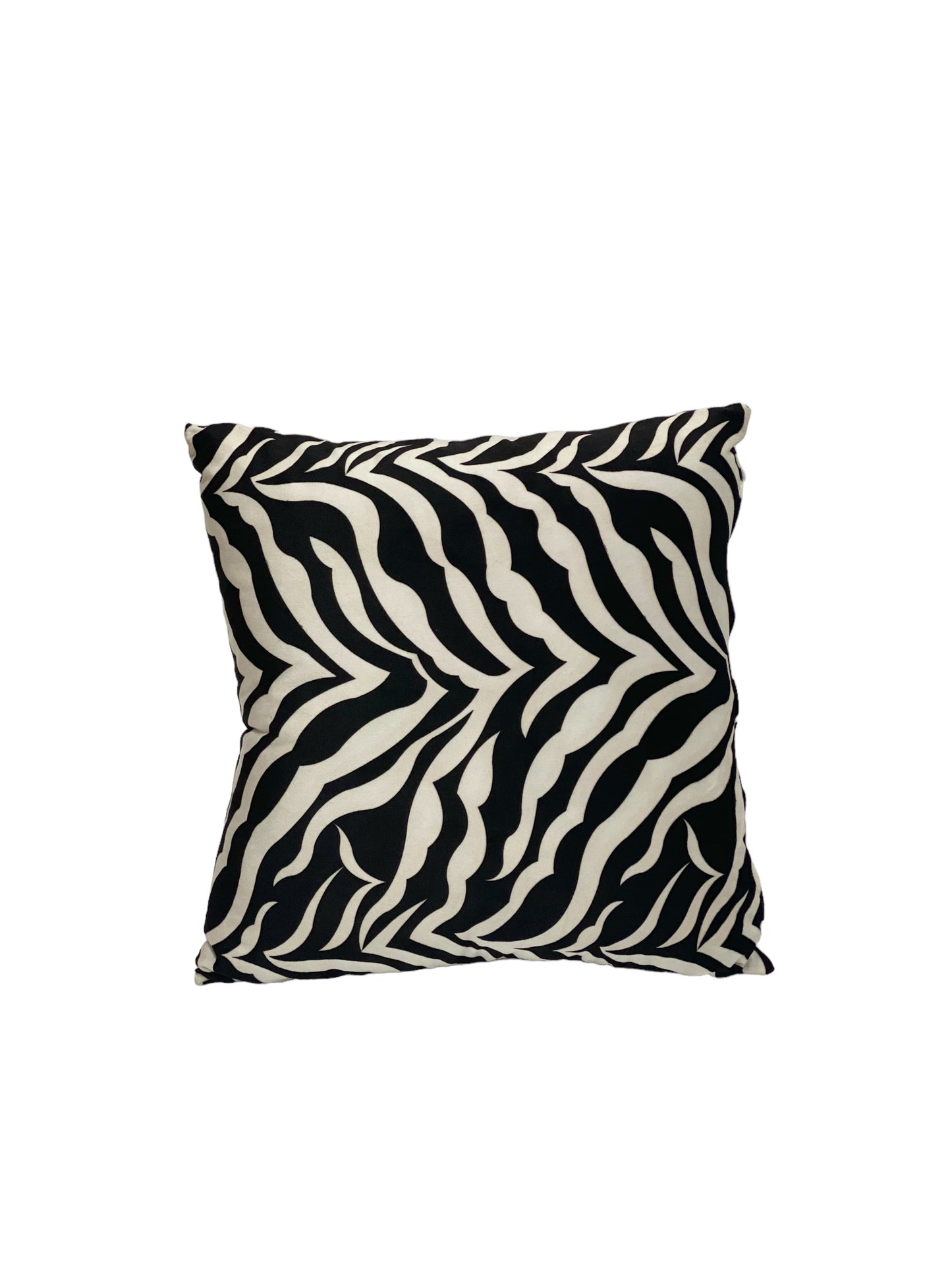 IZNIK Black & White Cushion Cover 15"