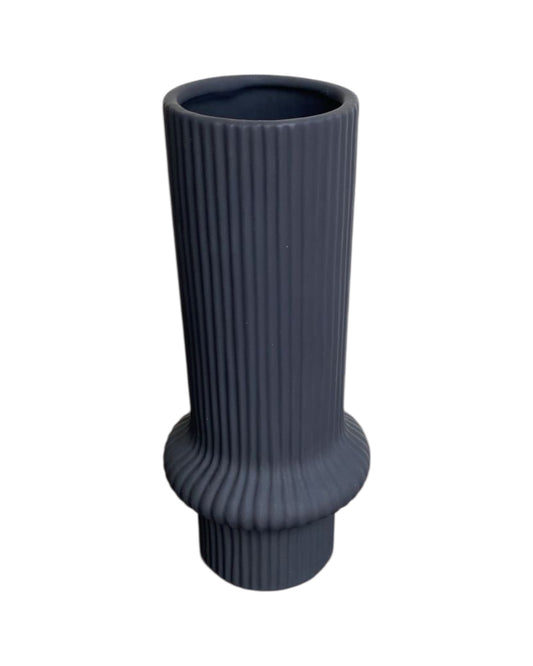 Nordik 2.0 Black Vase