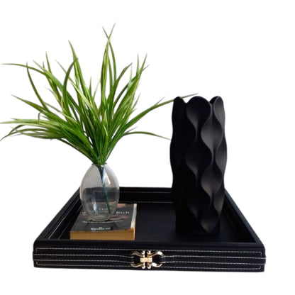 Nordik Black Vase